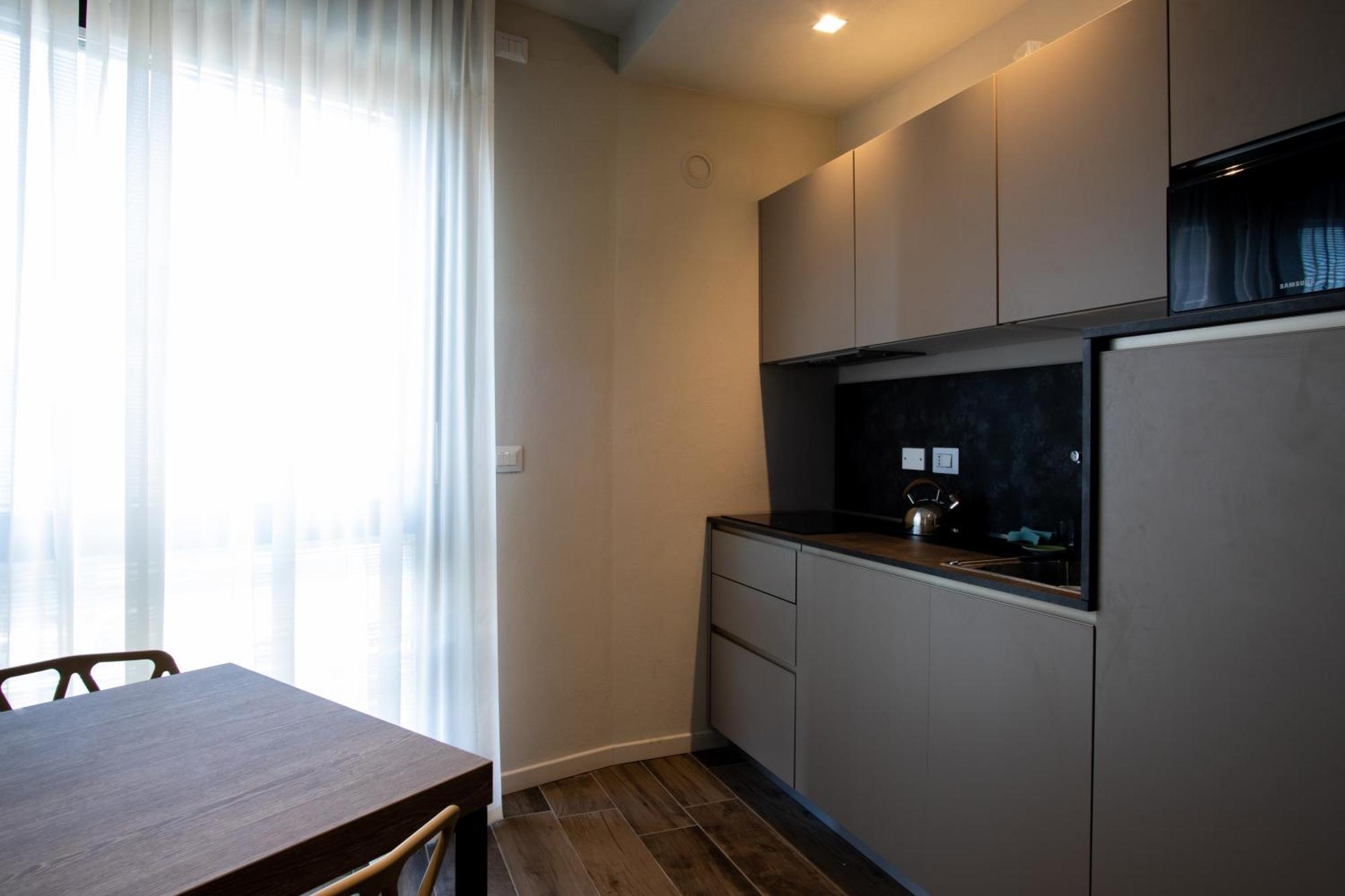 Astoria Living Apartments Болоня Екстериор снимка