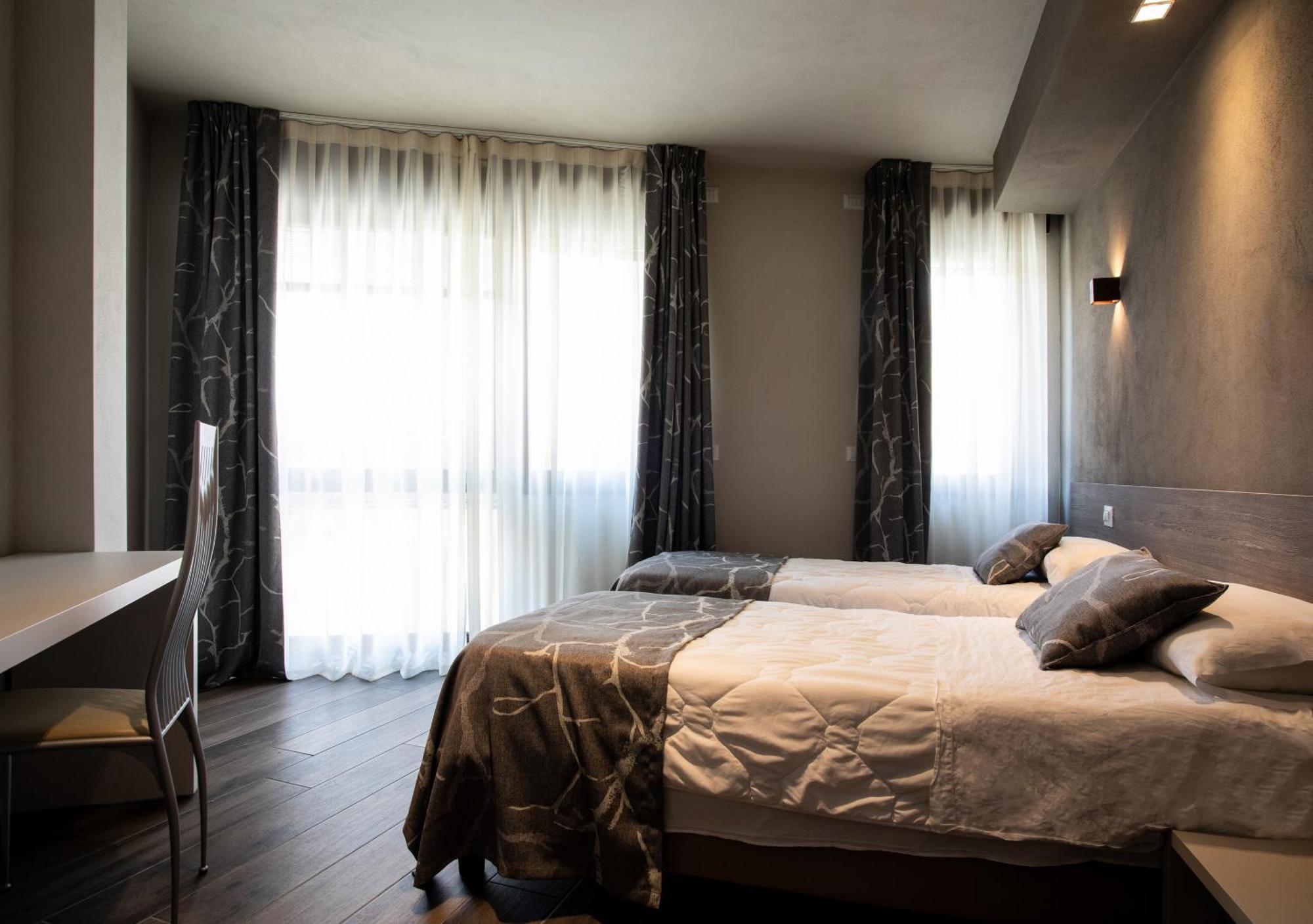 Astoria Living Apartments Болоня Екстериор снимка