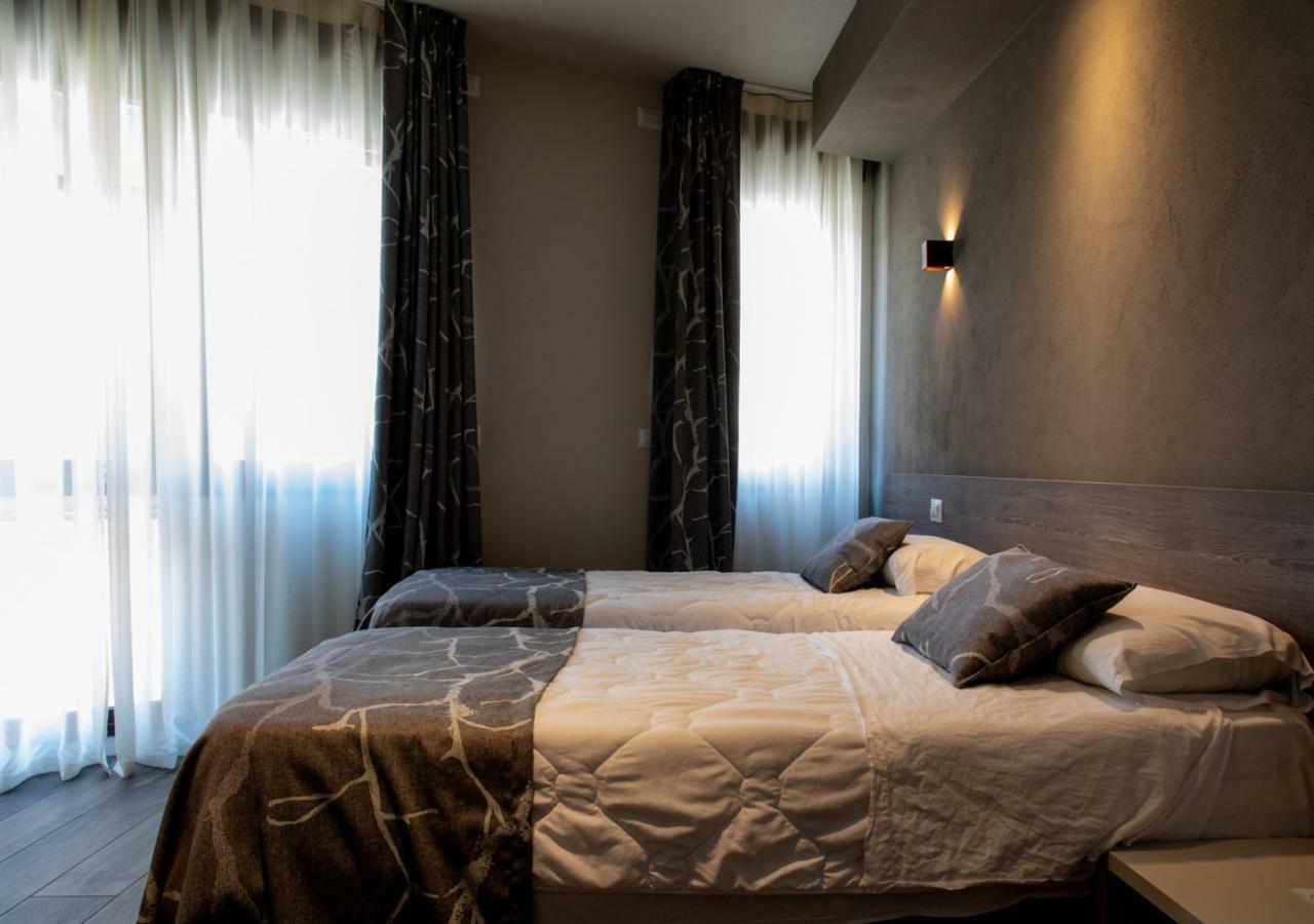 Astoria Living Apartments Болоня Екстериор снимка
