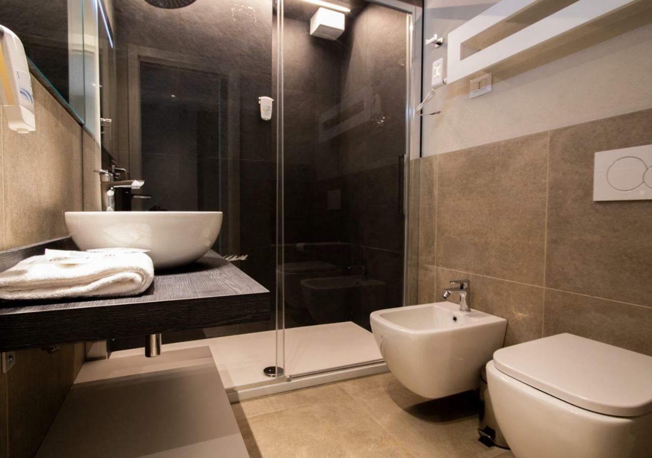 Astoria Living Apartments Болоня Екстериор снимка
