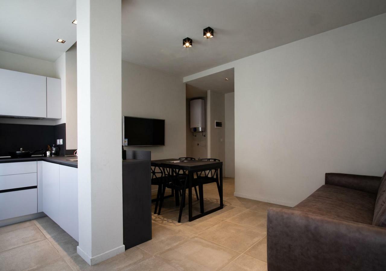 Astoria Living Apartments Болоня Екстериор снимка