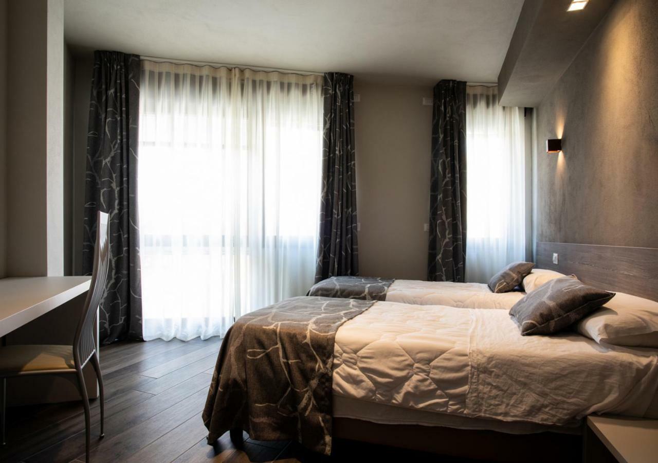 Astoria Living Apartments Болоня Екстериор снимка