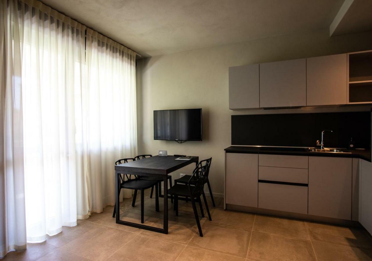 Astoria Living Apartments Болоня Екстериор снимка