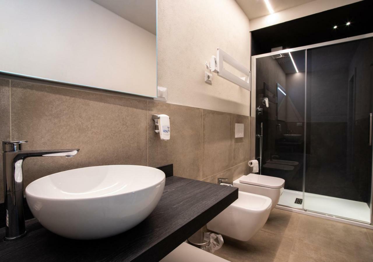Astoria Living Apartments Болоня Екстериор снимка
