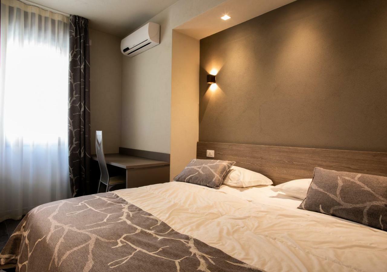 Astoria Living Apartments Болоня Екстериор снимка
